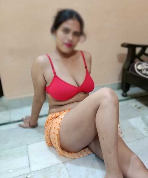 Janvi (25) / Paid Fun